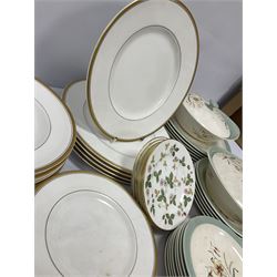 Wedgwood 'Tiger Lily' pattern dinner wares to include two lidded tureens and six dinner plates, Royal Worcester dinner plates and side plates in the 'Viceroy' pattern, Wedgwood 'Wild Strawberry' plates