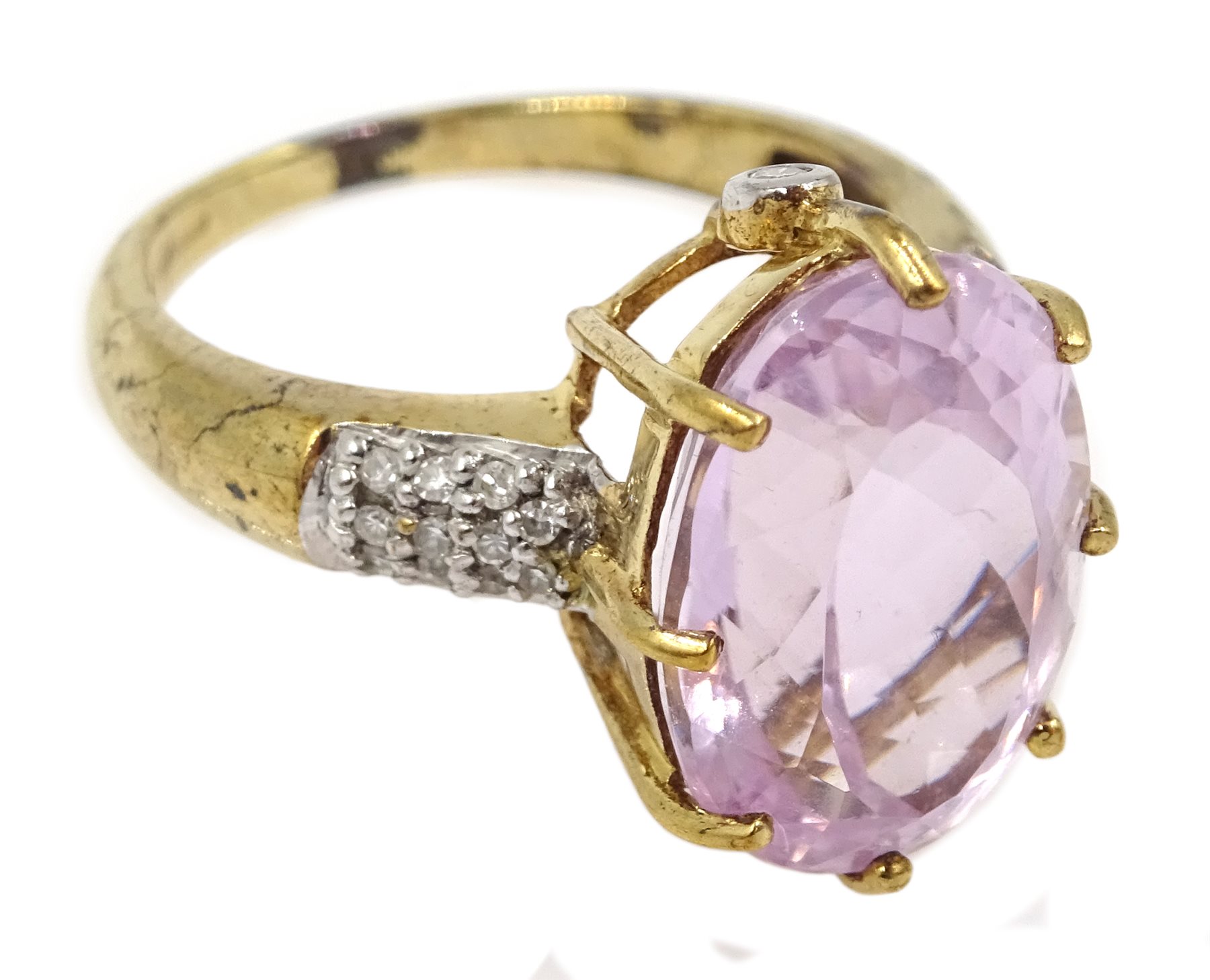 9ct gold oval kunzite ring with diamond set shoulders and gallery,  hallmarked