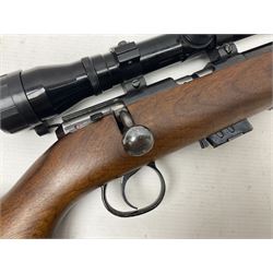 FIREARMS CERTIFICATE REQUIRED - BSA Supersport 5 bolt-action .22 LR rim-fire rifle with five-shot magazine, the 58.5cm (23