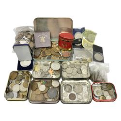 Great British and World coins, including George I 1723 farthing, Queen Victoria 1875 halfcrown, King George V one shilling, pre decimal coinage, commemorative crowns, United States of America 1921 Morgan dollar with soldered loop attached etc