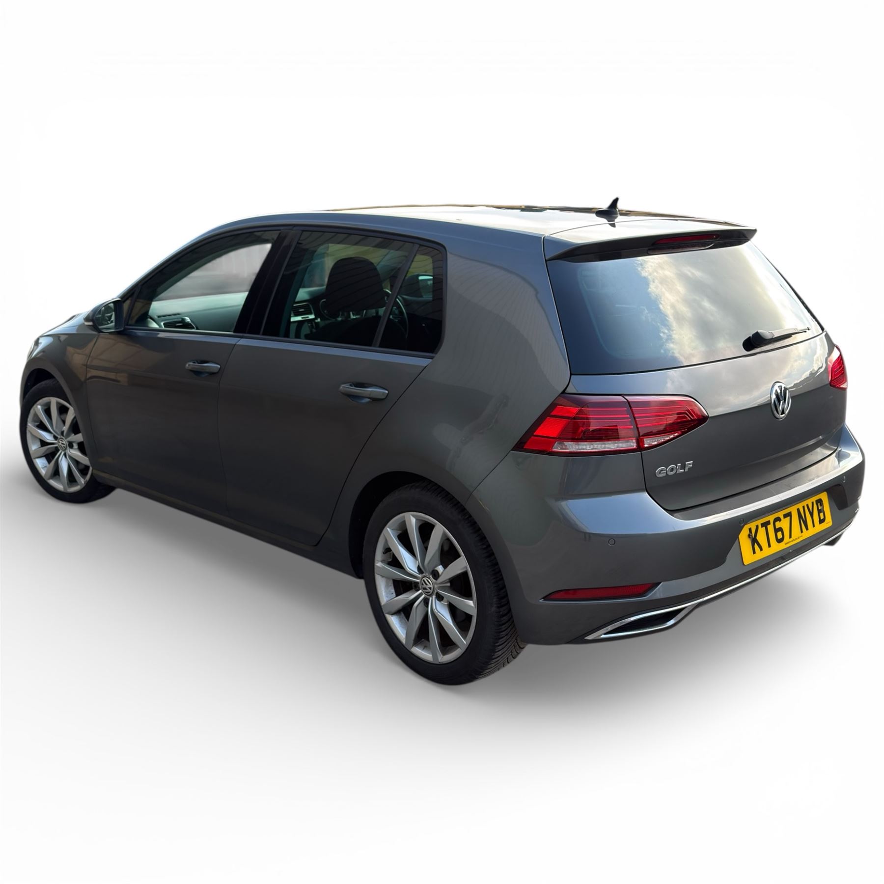 VW Golf, 2 Litre diesel, Automatic, 2018, Grey, MOT till 04/04/2026, 95.500 miles (KT67 NYB) - Car play, Parking sensors - this vehicle is subject to 10% plus VAT buyers premium (12% in total)