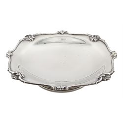 Silver pedestal dish, with applied scallop shell and leaf border by Adie Brothers Ltd, Birmingham 1940, approx 20.5oz