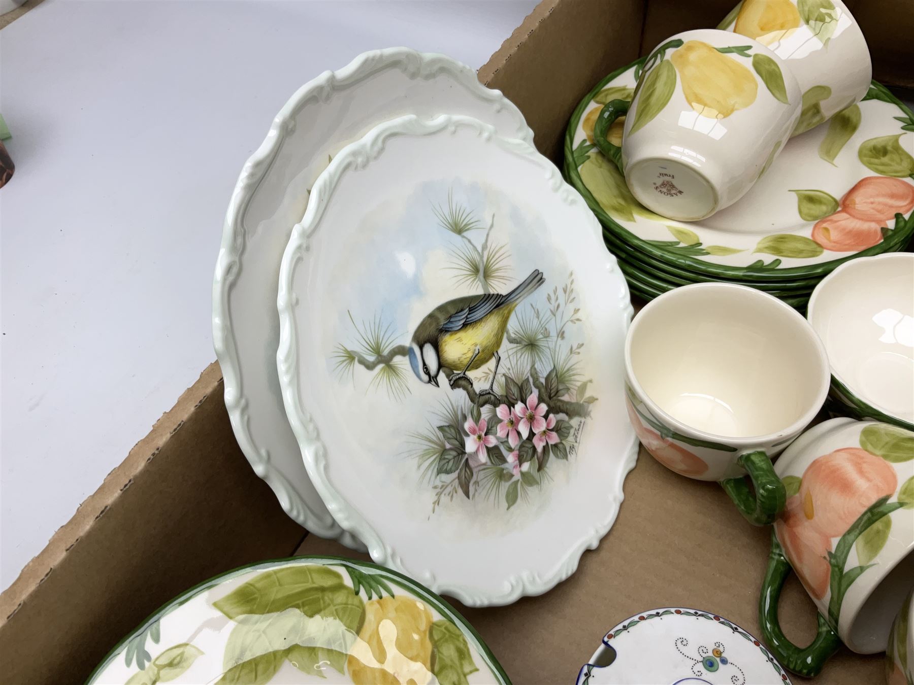 Quantity of ceramics to include Shelley preserve pot Antiques