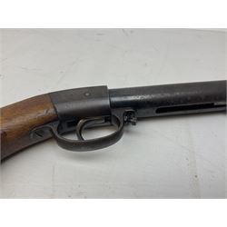 Diana Model 27 .177 air rifle with under lever action and walnut stock L108cm
