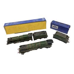 Hornby Dublo - three-rail Duchess Class 4-6-2 locomotive 'Duchess of Montrose' No.46232; unboxed with boxed tender; and Castle Class 4-6-0 locomotive 'Bristol Castle' No.7013; in box base only (3)