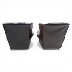 Georgian design Chesterfield lounge suite, comprising highbacked four seat sofa and pair armchairs, upholstered in chocolate brown leather, Armchairs (H 90cm, W 91cm) Sofa (H 91cm, W 238cm)