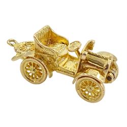 9ct gold classic car pendant / charm, hallmarked