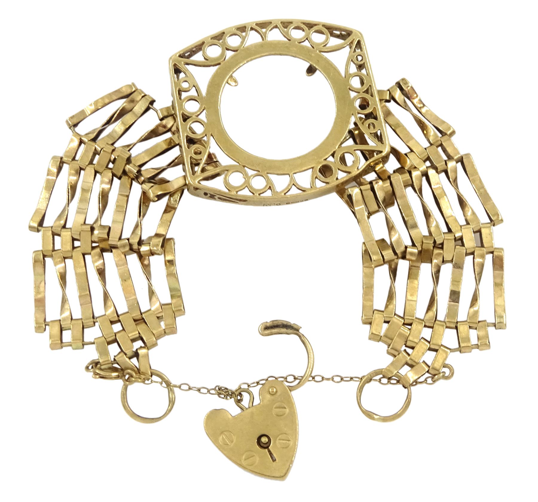 9ct gold gold sovereign holder bracelet, hallmarked