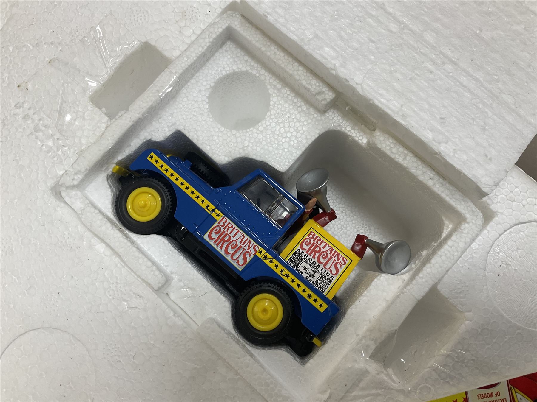 Britains - Circus Street Parade diorama with Circus Professional Vehicle no.08673; in original box 