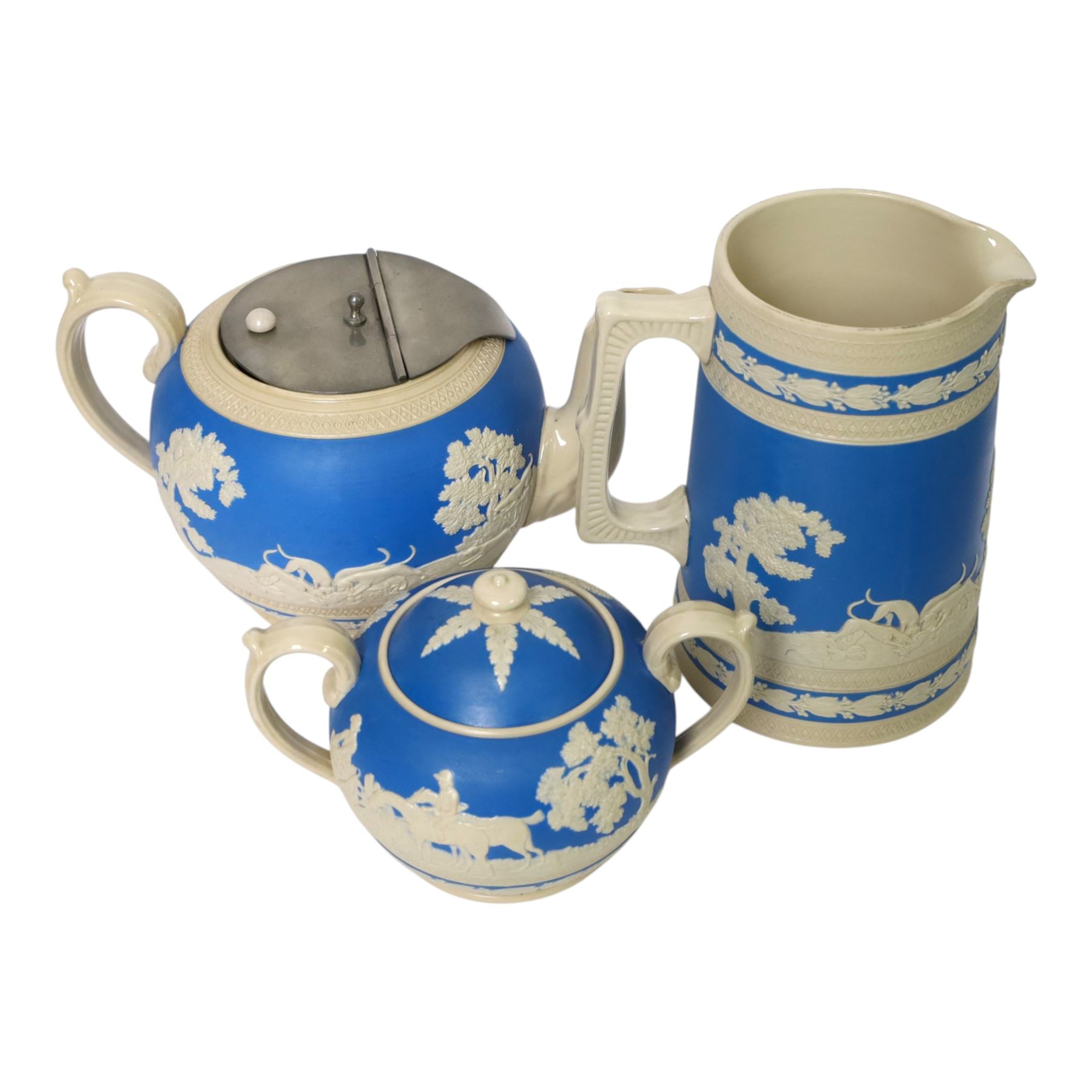 Copeland Spode hunting service for three, including teapot and stand, water jug, covered sucrier, milk jug, side plates, dessert plate, cups and saucers