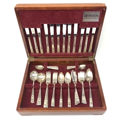 Canteen of Oneida Community plate cutlery in the Hampton Court pattern, six place settings in case