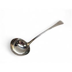 Edwardian silver Old English pattern soup ladle, hallmarked Goldsmiths & Silversmiths Co Ltd, length 33cm
