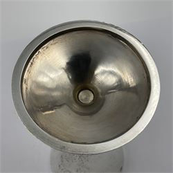 Pair of modern silver goblets by Stuart Devlin, the tapering cylindrical bowls each with spot hammered decoration and gilt interiors, the parcel gilt stems with signature textured detailing and six graduating knops, upon conforming spreading circular foot, hallmarked Stuart Devlin, London 1976, H17.7cm