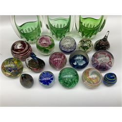 Collection of paperweights, to include Caithness examples, Strathearns examples etc, and other art glass
