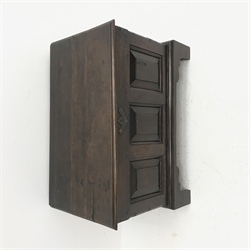 18th century oak coffer bach, the moulded hinged top above triple paneled front, on bracket feet, W63cm, H42cm, D36cm