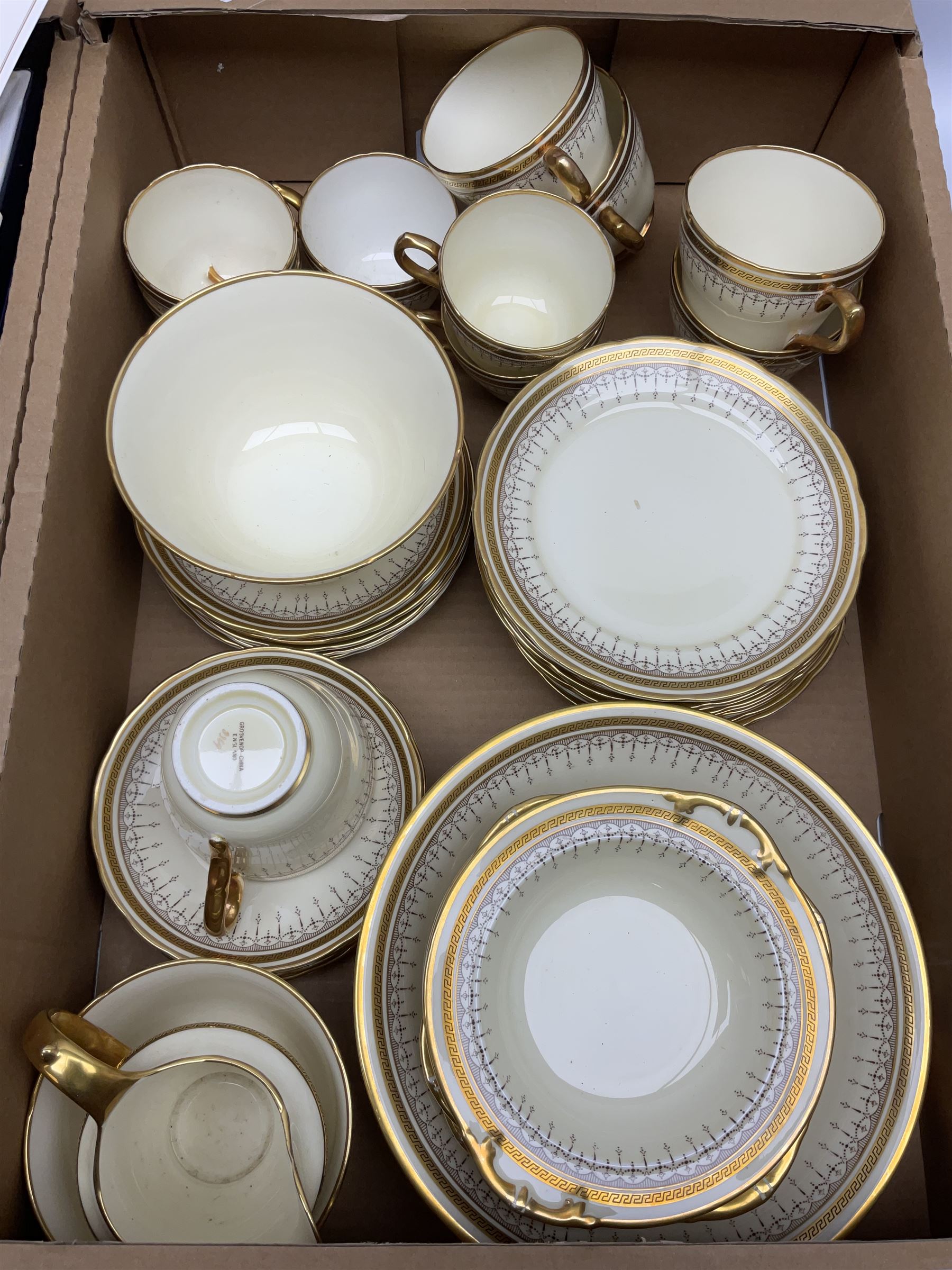 Grosvenor part tea set, together with limited edition boxed Spode ;The Millennium Collection' plate, two limited edition cased Spode 'The Queen Mother's Plate' plates, three Royal Commemorative loving cups, and a selection of drinking glasses of various size and form, in two boxes 