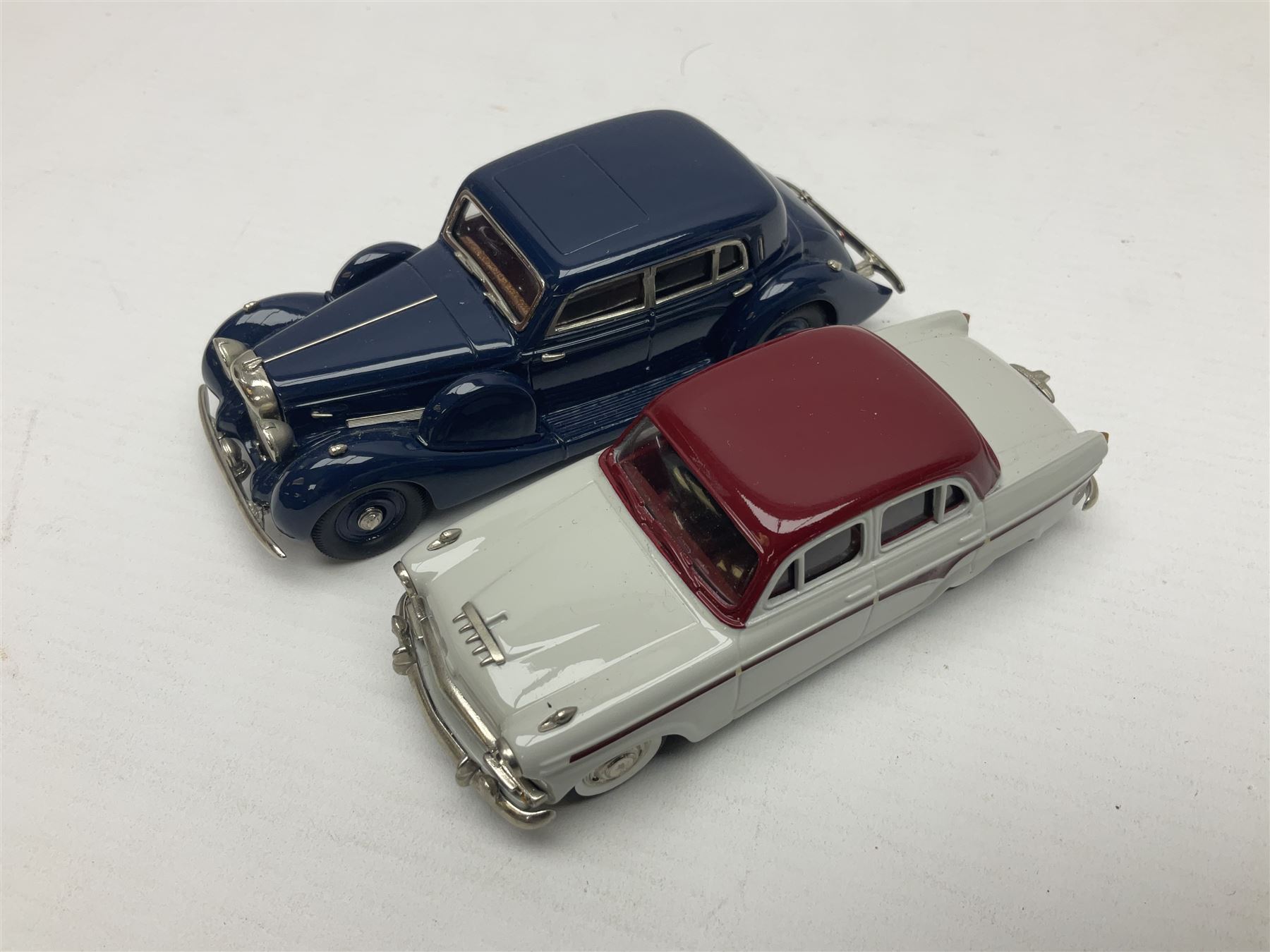 Eight Lansdowne Models 1:43 scale models - 1939 Bentley Embiricos, 1939 Lagonda V12 Long Saloon, 1961 Wolseley 6-110, 1971 Vauxhall PC Cresta De Luxe, 1958 Austin A105, 1955 Hillman Minx Convertible, 1954 Singer Roadster and 1936 Bentley 4 1/4 Ltr Park Ward DHC; all unboxed (8)