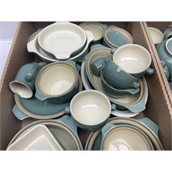Denby Manor Green pattern part tea and dinner service, including teapots, teacups and saucers, dinner plates, bowls, serving dishes etc 