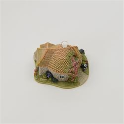 Twenty seven Lilliput Lanes, including The China Shop, Ostlers Keep, Runswick House, Spring Bank etc, ten with boxes and deeds