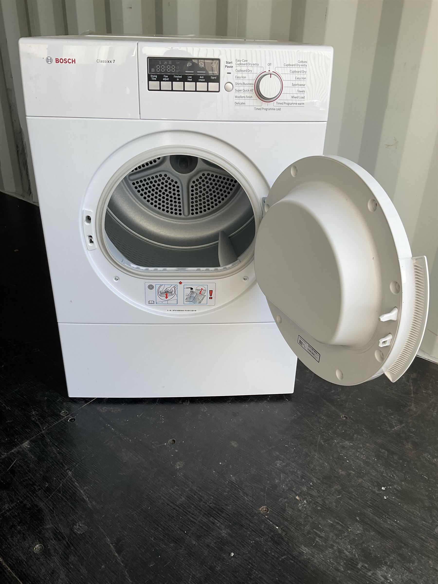 Bosch “classixx 7” vented tumble dryer. THIS LOT IS TO BE COLLECTED