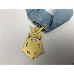 United States of America, Congressional Medal of Honor, gilt metal and enamel, unnamed, reverse of suspension engraved ‘The Congress to’, the neck cravat with pop stud attachments, boxed with felt bag