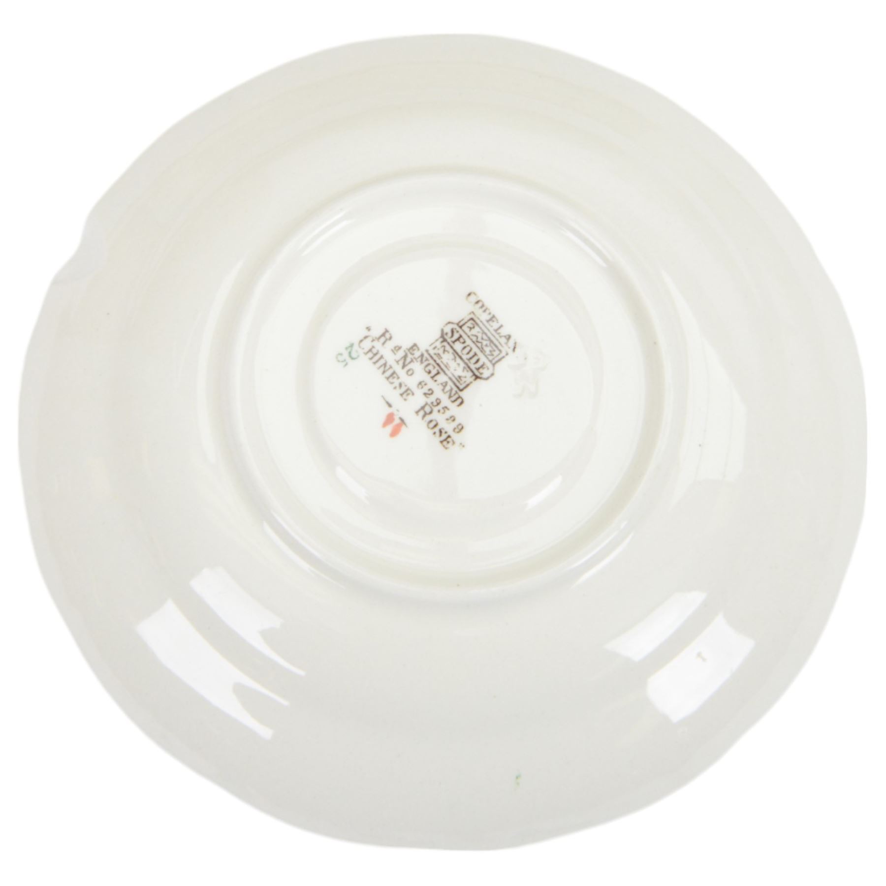 Copeland Spode Chinese Rose pattern extensive tea and dinner service, including eighteen dinner plates, twenty two desert plates, twenty cups and saucers, teapot, coffee pot, platters etc  