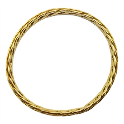  18ct gold flattened rope bracelet, stamped 750  
