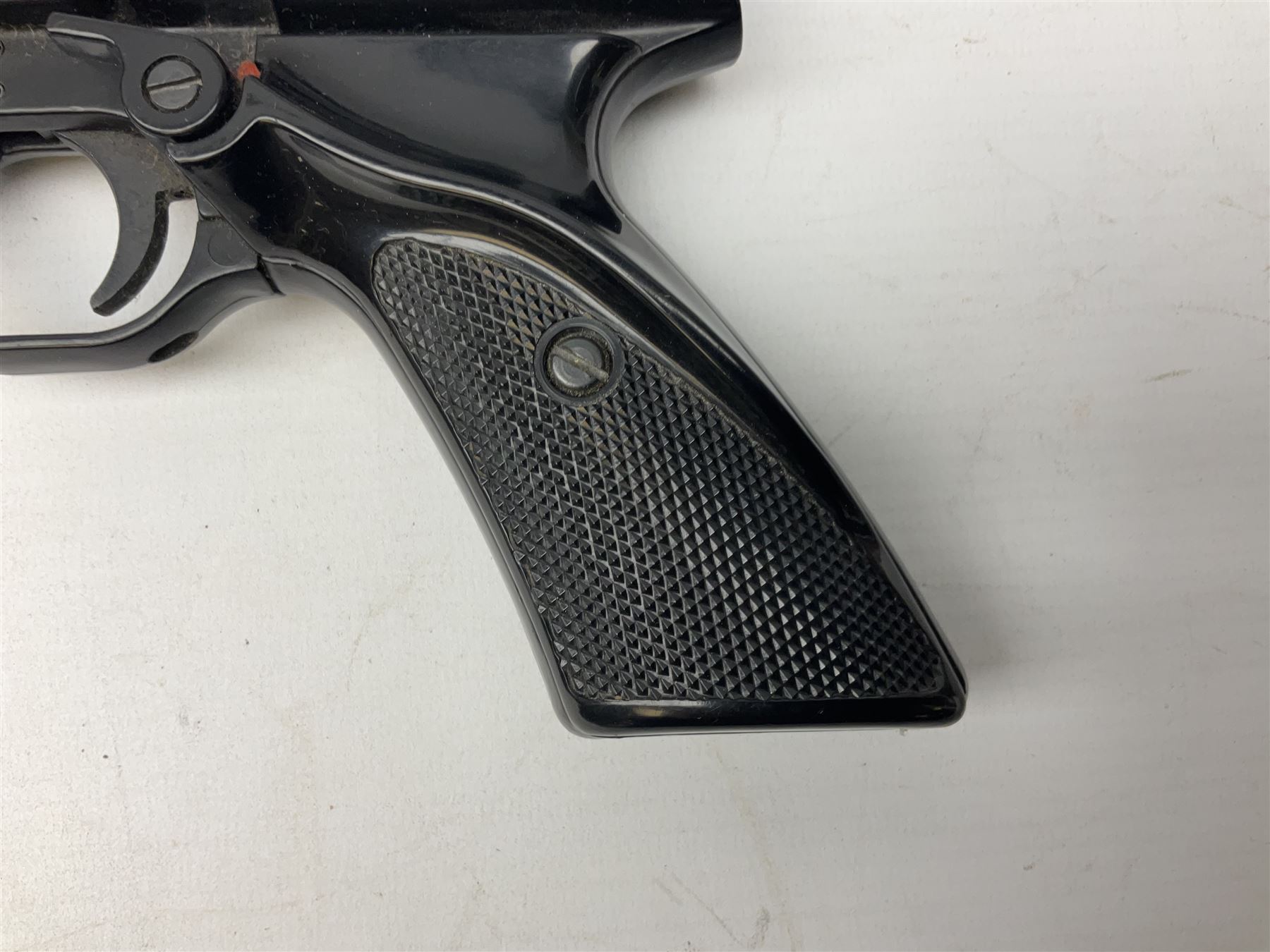 Webley Tempest .22 air pistol with top lever action L26cm; in original box with tin of pellets