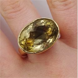 9ct gold oval smokey quartz ring
