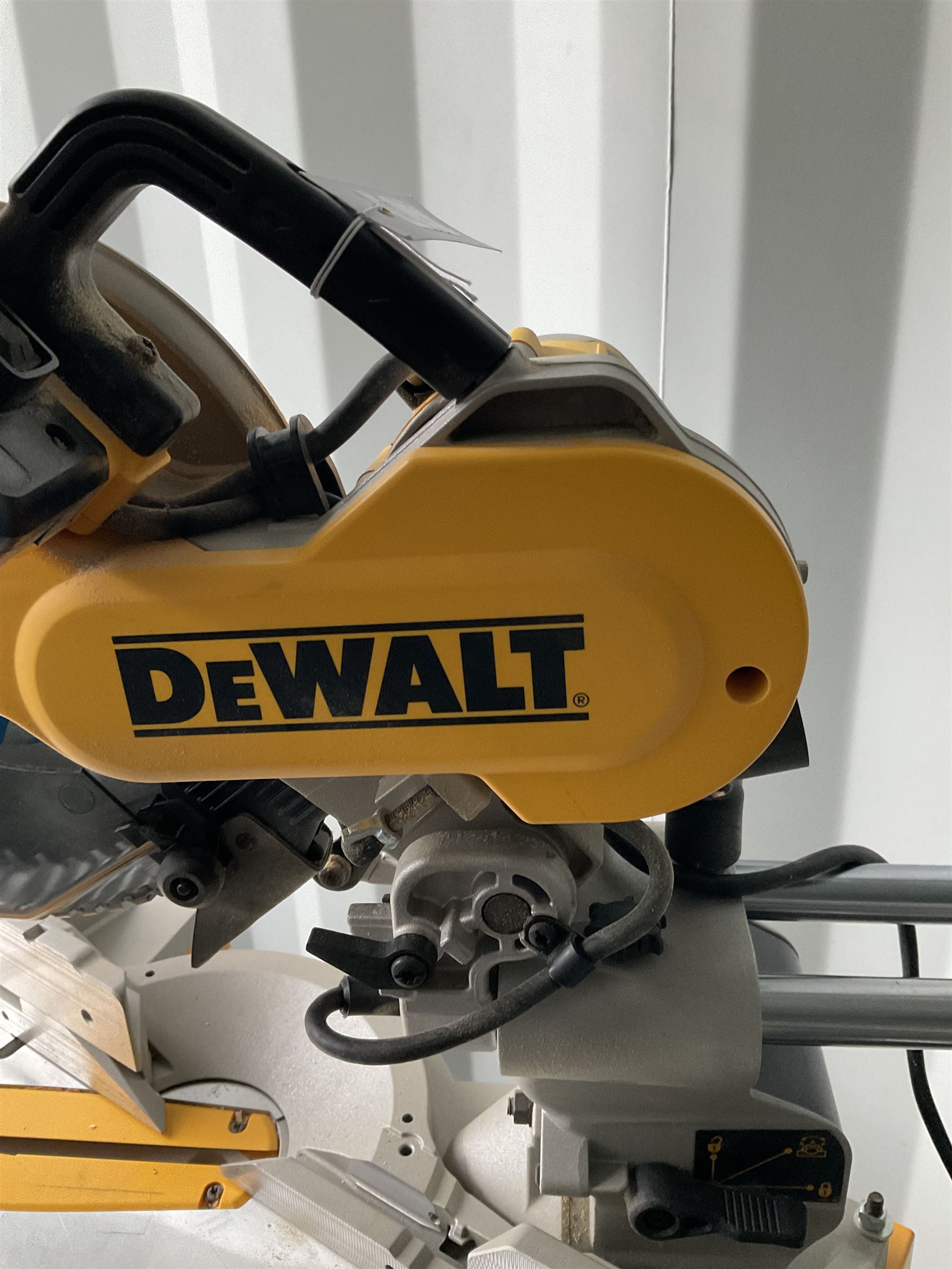 DeWalt DW717XPS, chop saw with table and extenders cut depth max 89cm - THIS LOT IS TO BE COLLECTED BY APPOINTMENT FROM DUGGLEBY STORAGE, GREAT HILL, EASTFIELD, SCARBOROUGH, YO11 3TX