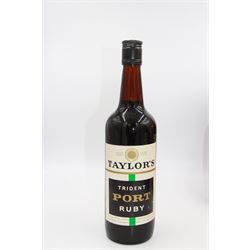 Mixed alcohol, comprising, three bottles of Harveys Bristol Cream Sherry, Harveys Bristol Milk Sherry, Croft very old pale cream sherry and Taylor's Trident port, various contents and proof  (6)