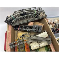 Hornby/Mettoy ‘0’ gauge - three SNCF coaches, track and further accessories for model railway, together with quantity of metal soldiers to include Del Prado and Britains examples 