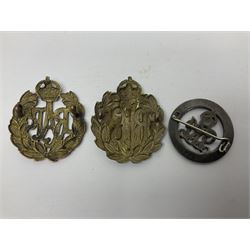 WWI J. Hudson & Co. Birmingham trench whistle dated 1916; WWI British War Medal awarded to 117363 Gnr. N.L. Wright R.A.; Services Rendered badge No.111643; RAF & RFC cap badges etc