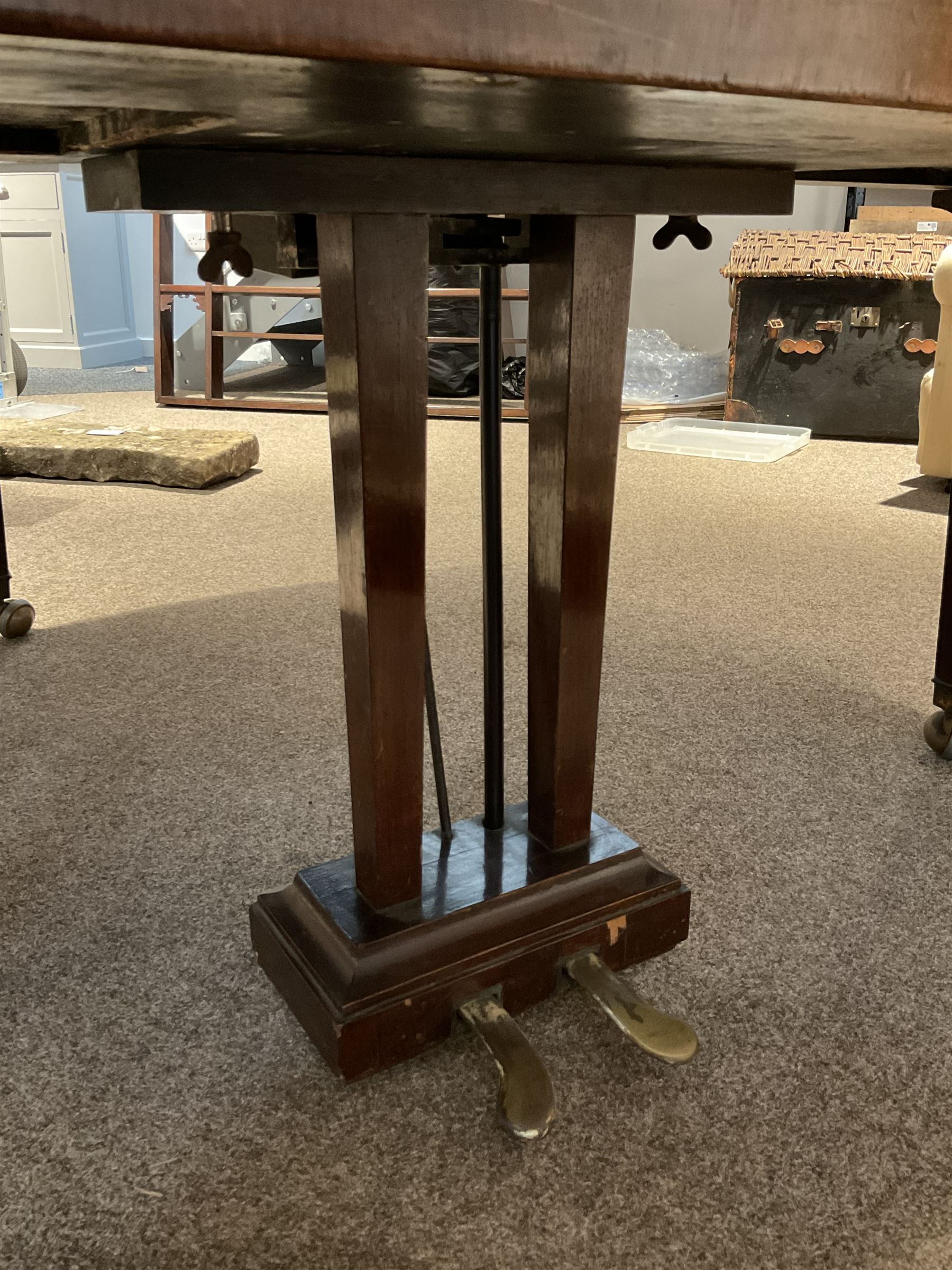 Buelhoff - 20th century German baby grand piano in a mahogany case, with an overstrung cast iron frame, original hammers, dampers, felts, stringing and action, sustain and sostenuto pedals, with an 88 note seven octave keyboard.

This item has been registered for sale under Section 10 of the APHA Ivory Act.