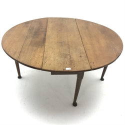 19th century oak drop leaf dining table, turned tapering supports on pad feet, W122cm, H71cm, D131cm