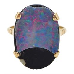18ct gold oval opal ring, hallmarked