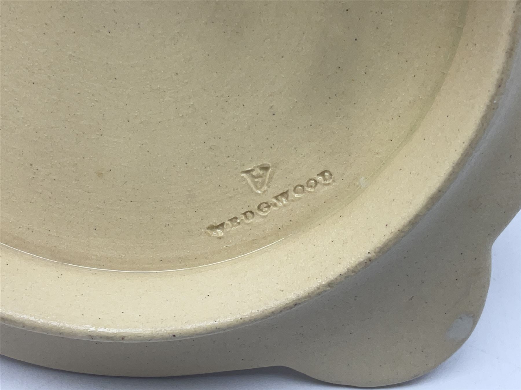  19th century Wedgwood drabware beehive honey pot, together with another similar example, Wedgwood H12cm 