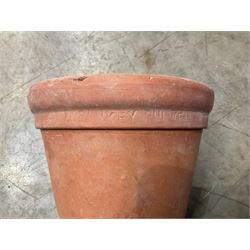 Yorkshire Flower Pots - Terracotta rhubarb forcer (H49cm, D40cm) and ten Sankey terracota plant pots (H17cm, D20cm)