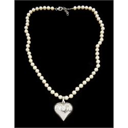 Single strand cultured pearl necklace, with silver pendant heart, stamped 925
