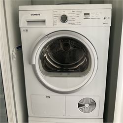 Siemens IQ300 condenser tumble dryer  - THIS LOT IS TO BE COLLECTED BY APPOINTMENT FROM DUGGLEBY STORAGE, GREAT HILL, EASTFIELD, SCARBOROUGH, YO11 3TX