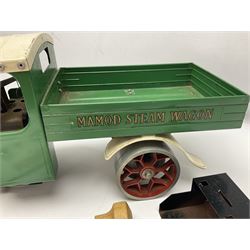Mamod SW1 Steam Wagon in green, red and cream