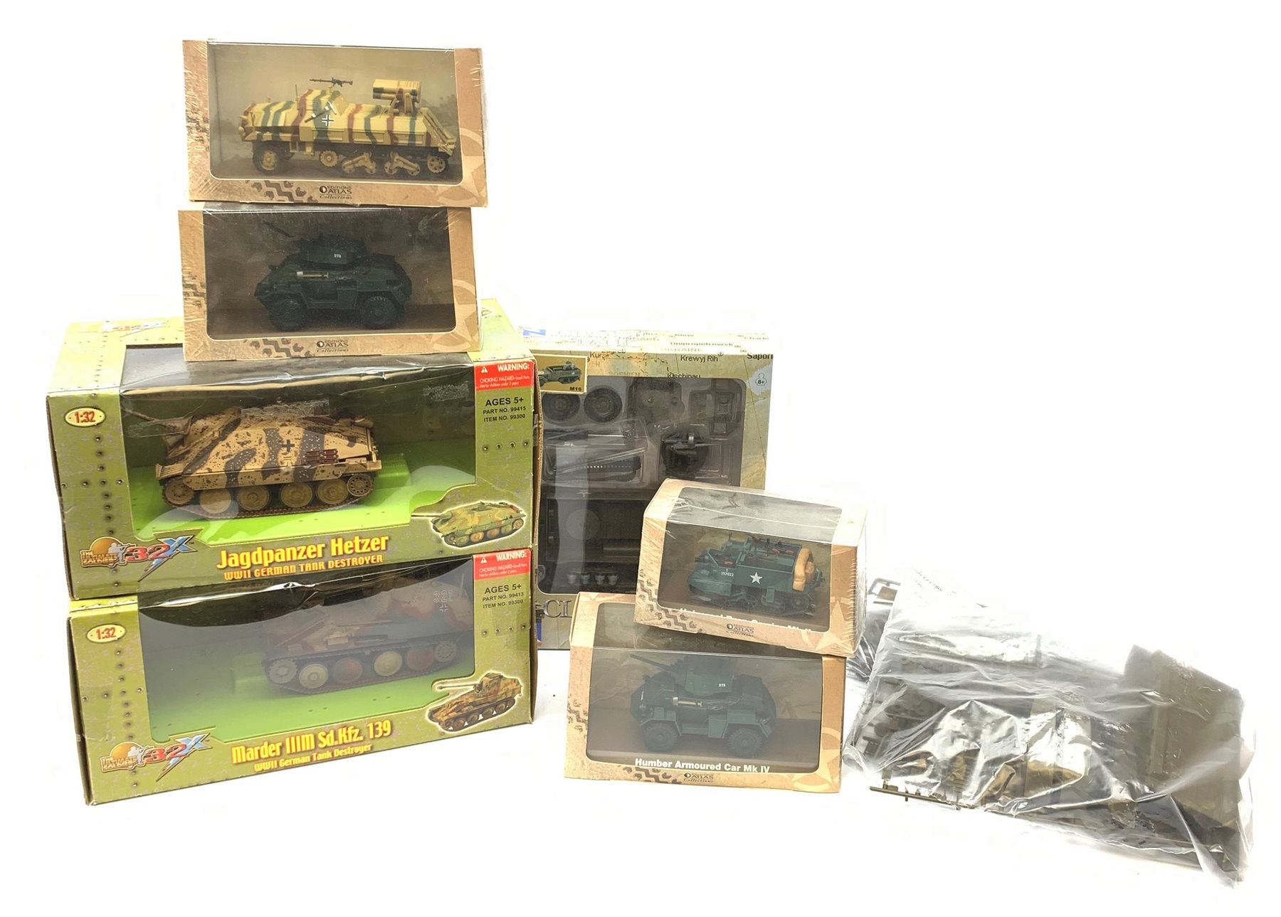 Atlas Editions - four die-cast models of military vehicles and NewRay Classic Tank construction kit, all in unopened boxes; two other construction kits of military vehicles; two boxed WW2 German tank Destroyers etc