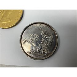 United States of America 1922 peace dollar, 1971 dollar coin, various commemorative crowns, commemorative medallions etc