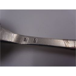 Modern Continental silver Hanoverian pattern cutlery for two place settings, to include two table forks, two silver handled knives, two table spoons and two other spoons, stamped DB 800