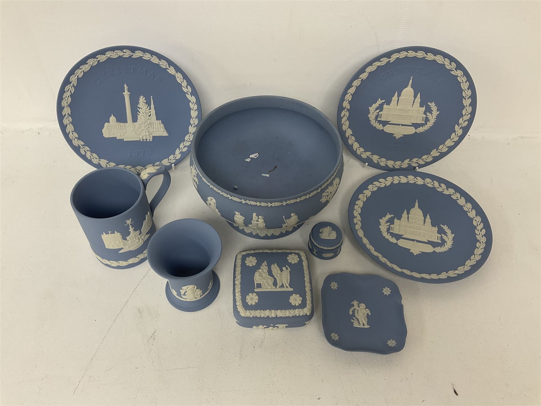 Wedgwood Jasperware footed bowl, together with other Wedgwood jasperware, to include Piccadilly Circus 1971 Christmas book, covered trinket boxes, Christmas plates etc (9)