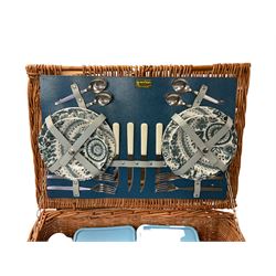 1960s Brexton wicker picnic hamper for four with flatware | Wood