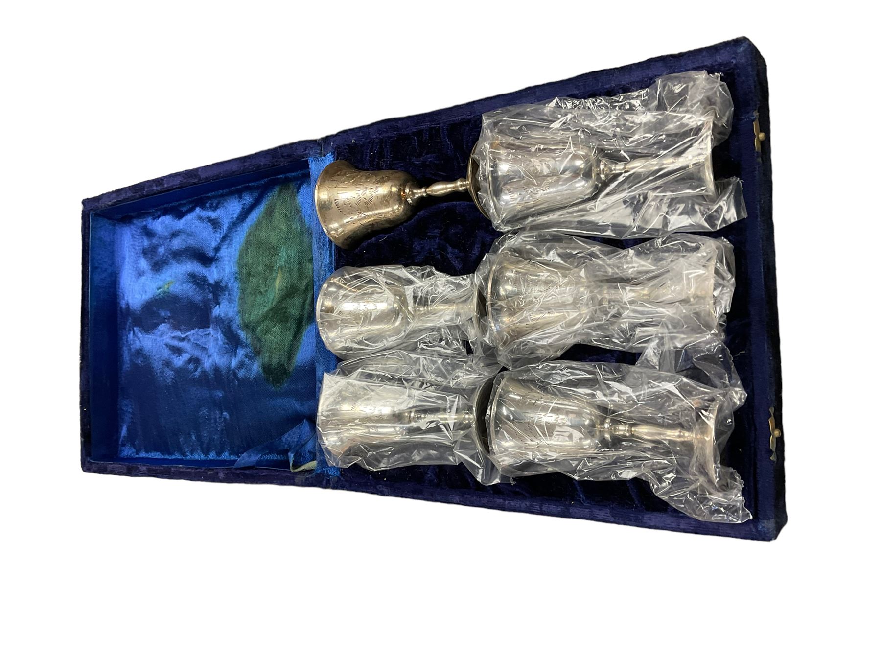 Oneida canteen, together with silver plated goblets, Poole dish, glass decanter and other collectables 