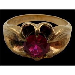 9ct gold pink stone set ring, hallmarked