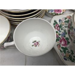 Crown Staffordshire Thousand Flowers pattern part tea service, to include teapot, two open sucriers, eighteen cups, fifteen saucers etc (57)