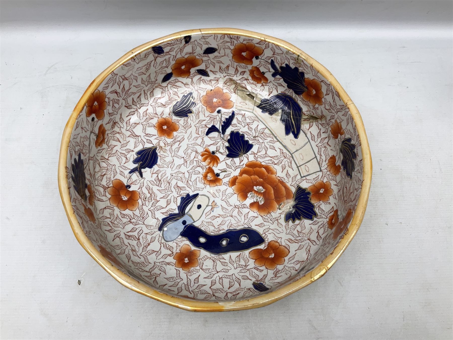 Masons wash jug and bowl decorated in the Imari palette, bowl D35cm